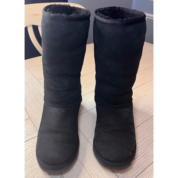 UGG classic tall black‎ sheepskin boots. Ladies size 7 - Picture 4 of 7